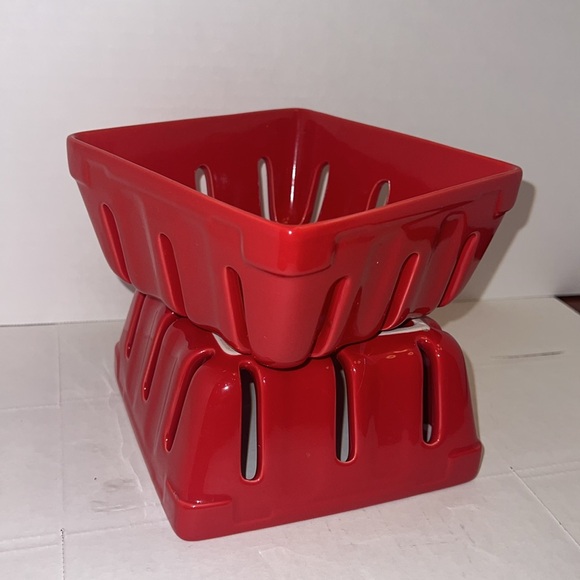 Food Network Berry Basket New 6”x6”x3” Ceramic Fruits and Vegetables Storage RED - Picture 4 of 6